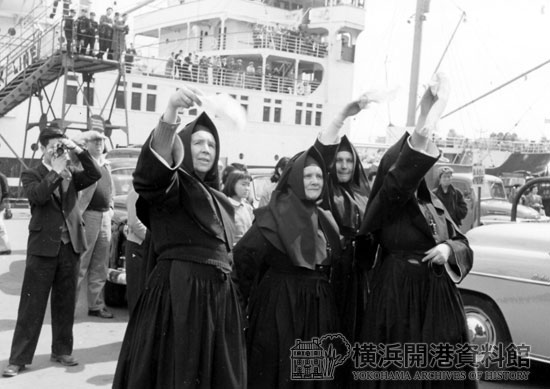 大桟橋の別れ 昭和29(1954)年3月