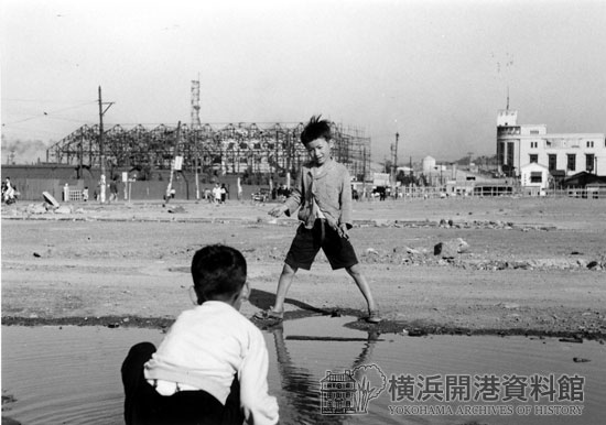 長者町付近からオクタゴン・シアターを望む 昭和28(1953)年9月
